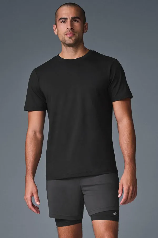 Conquer Reform Rundhals-Kurzarmshirt - Schwarz