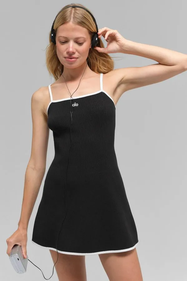 Geripptes Highline Strickkleid - Schwarz/Weiß